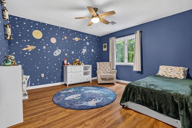 27 Walden Dr, Easton, MA 02334