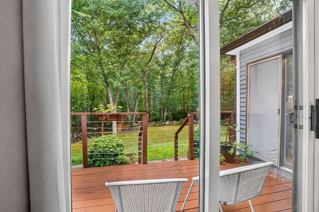 27 Walden Dr, Easton, MA 02334