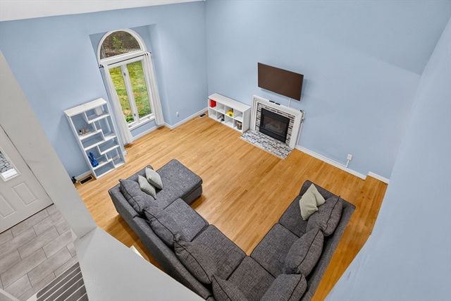 27 Walden Dr, Easton, MA 02334