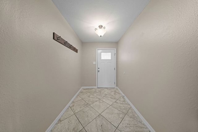 1041 Barber Street, Hurst, TX 76053