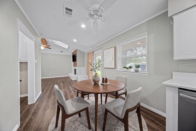 1041 Barber Street, Hurst, TX 76053