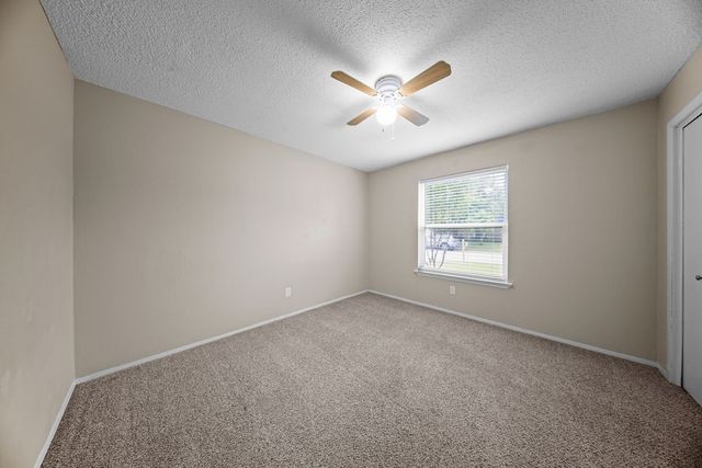 1041 Barber Street, Hurst, TX 76053