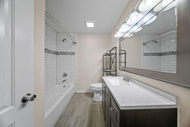 1041 Barber Street, Hurst, TX 76053