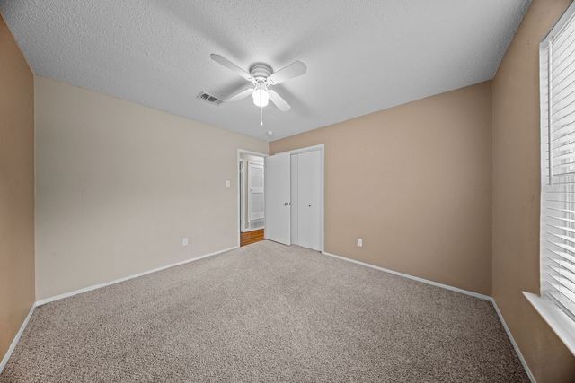 1041 Barber Street, Hurst, TX 76053