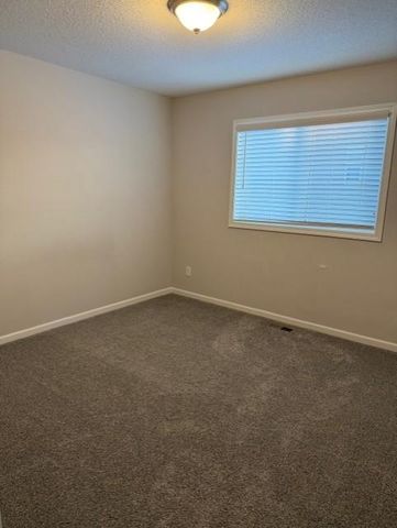 8570 Gateway Circle, Monticello, MN 55362