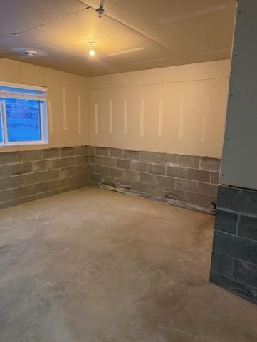 8570 Gateway Circle, Monticello, MN 55362