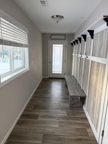 8570 Gateway Circle, Monticello, MN 55362