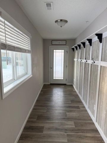 8570 Gateway Circle, Monticello, MN 55362