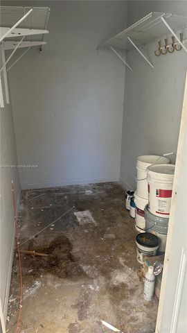 14052 SW 52nd Ter, Miami, FL 33175