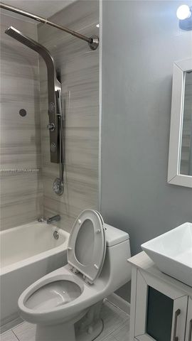 14052 SW 52nd Ter, Miami, FL 33175