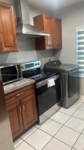 14052 SW 52nd Ter, Miami, FL 33175