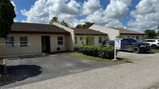 14052 SW 52nd Ter, Miami, FL 33175