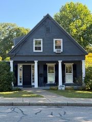 4 South Pleasant St 3, Natick, MA 01760