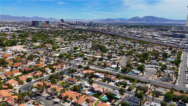 2000 Westlund Drive, Las Vegas, NV 89102