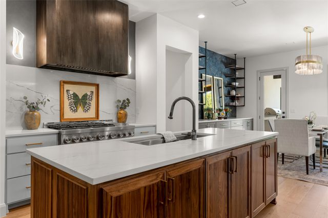 4118 W 114th Place S, Jenks, OK 74037