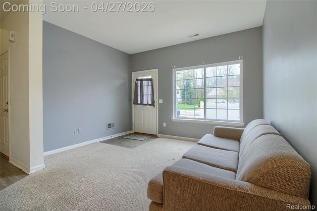 26793 Kirkway Circle, Woodhaven, MI 48183
