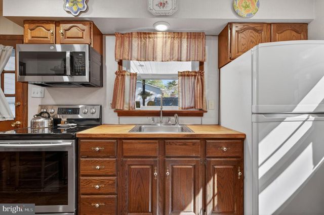 139 PLAYWICKI ST, Langhorne, PA 19047
