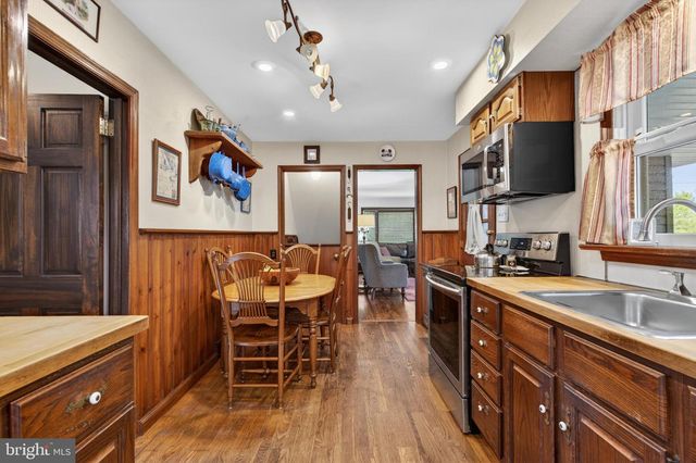 139 PLAYWICKI ST, Langhorne, PA 19047