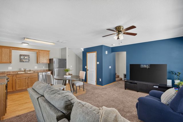 3020 SW Sharmin Lane, Ankeny, IA 50023