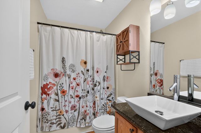 3020 SW Sharmin Lane, Ankeny, IA 50023