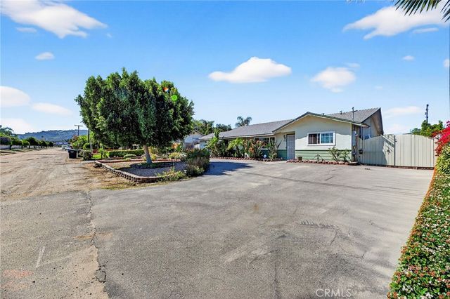 138 Terrace Ln, San Marcos, CA 92069