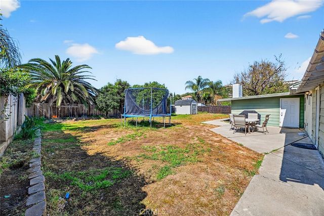 138 Terrace Ln, San Marcos, CA 92069