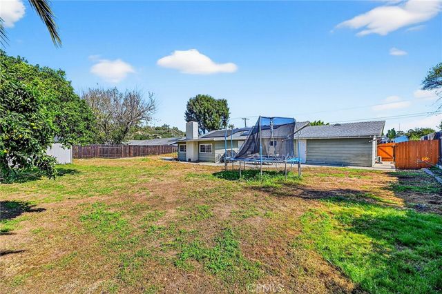 138 Terrace Ln, San Marcos, CA 92069