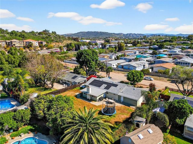 138 Terrace Ln, San Marcos, CA 92069