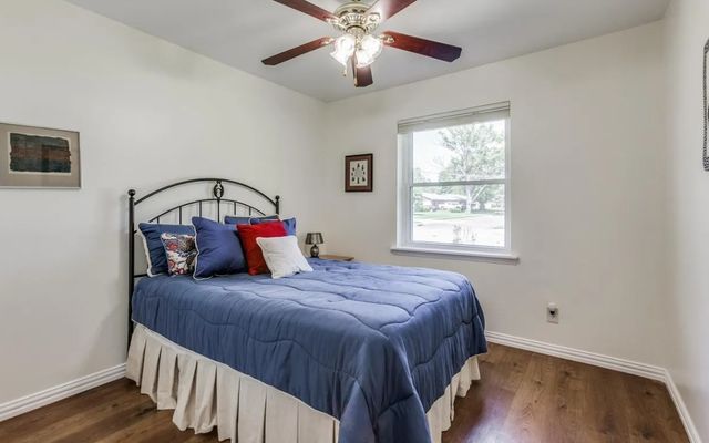 809 N Cottonwood Drive, Richardson, TX 75080