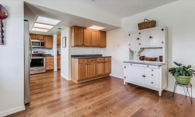 809 N Cottonwood Drive, Richardson, TX 75080