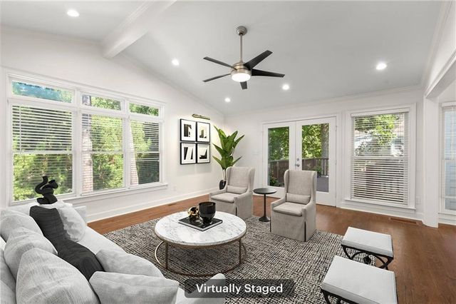 871 Chestnut Lake Drive NE, Marietta, GA 30068