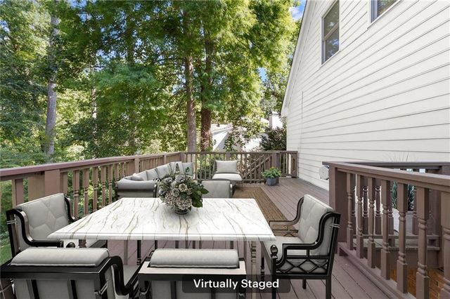 871 Chestnut Lake Drive NE, Marietta, GA 30068