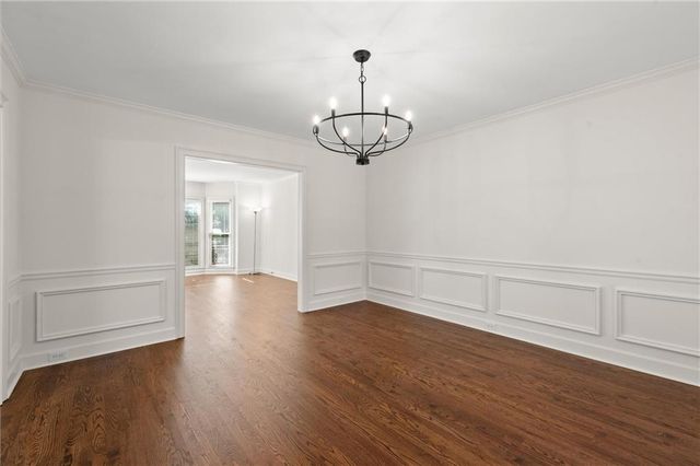 871 Chestnut Lake Drive NE, Marietta, GA 30068