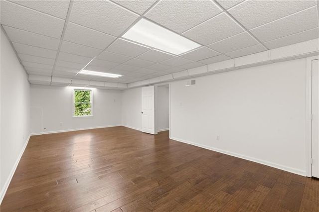 871 Chestnut Lake Drive NE, Marietta, GA 30068