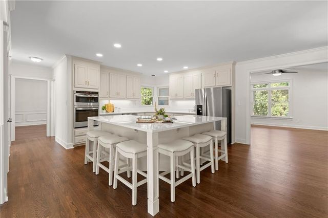 871 Chestnut Lake Drive NE, Marietta, GA 30068