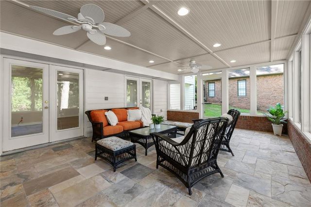 871 Chestnut Lake Drive NE, Marietta, GA 30068