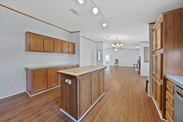 212 Ponderosa Lane, Burleson, TX 76028