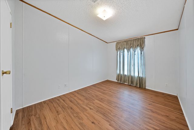 212 Ponderosa Lane, Burleson, TX 76028