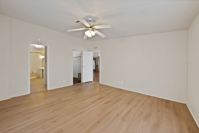212 Ponderosa Lane, Burleson, TX 76028