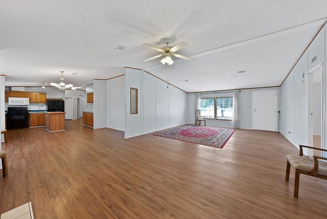 212 Ponderosa Lane, Burleson, TX 76028