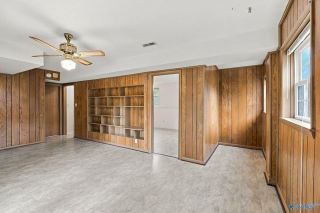 212 Cumberland Drive, Huntsville, AL 35803