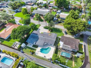 3424 Pierce St, Hollywood, FL 33021