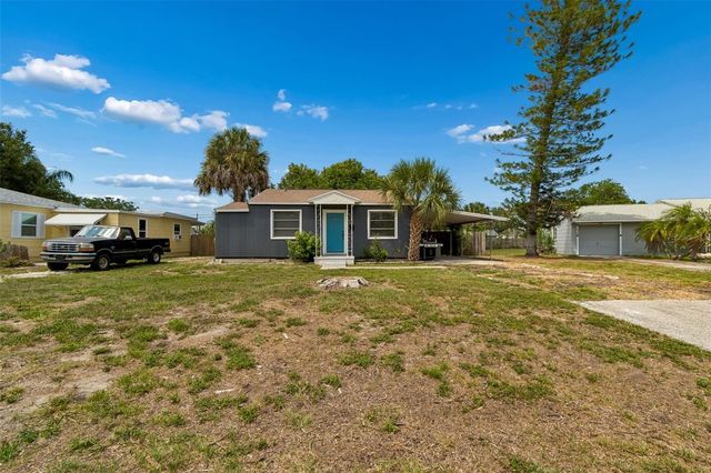 517 HAMPTON AVENUE NE, St Petersburg, FL 33703