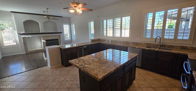 21506 N 73RD Avenue, Glendale, AZ 85308