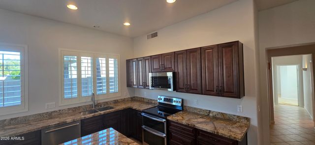 21506 N 73RD Avenue, Glendale, AZ 85308