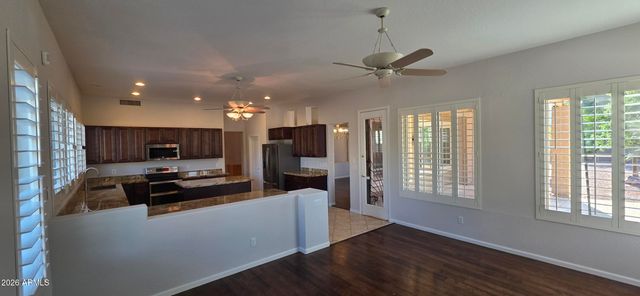 21506 N 73RD Avenue, Glendale, AZ 85308