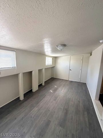 5051 Sitka Lane, Las Vegas, NV 89122