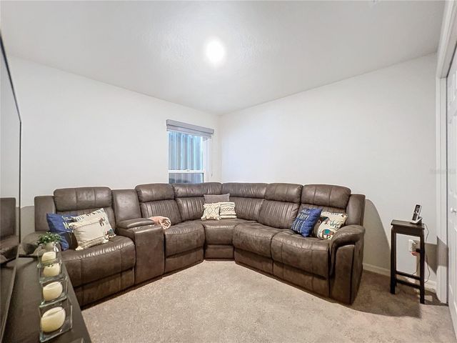 2027 DEXTER STREET, Haines City, FL 33844