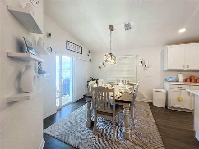 2027 DEXTER STREET, Haines City, FL 33844