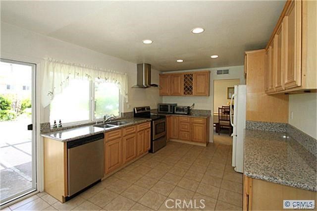 10449 APACHE RIVER Avenue, Fountain Valley, CA 92708